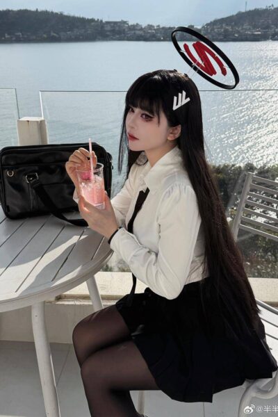 在小圣托里尼的莉音~