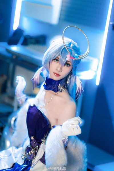 崩坏星穹铁道 知更鸟cos